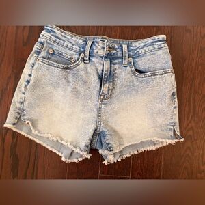 No Boundaries Light Blue Frayed Hem Denim Shorts